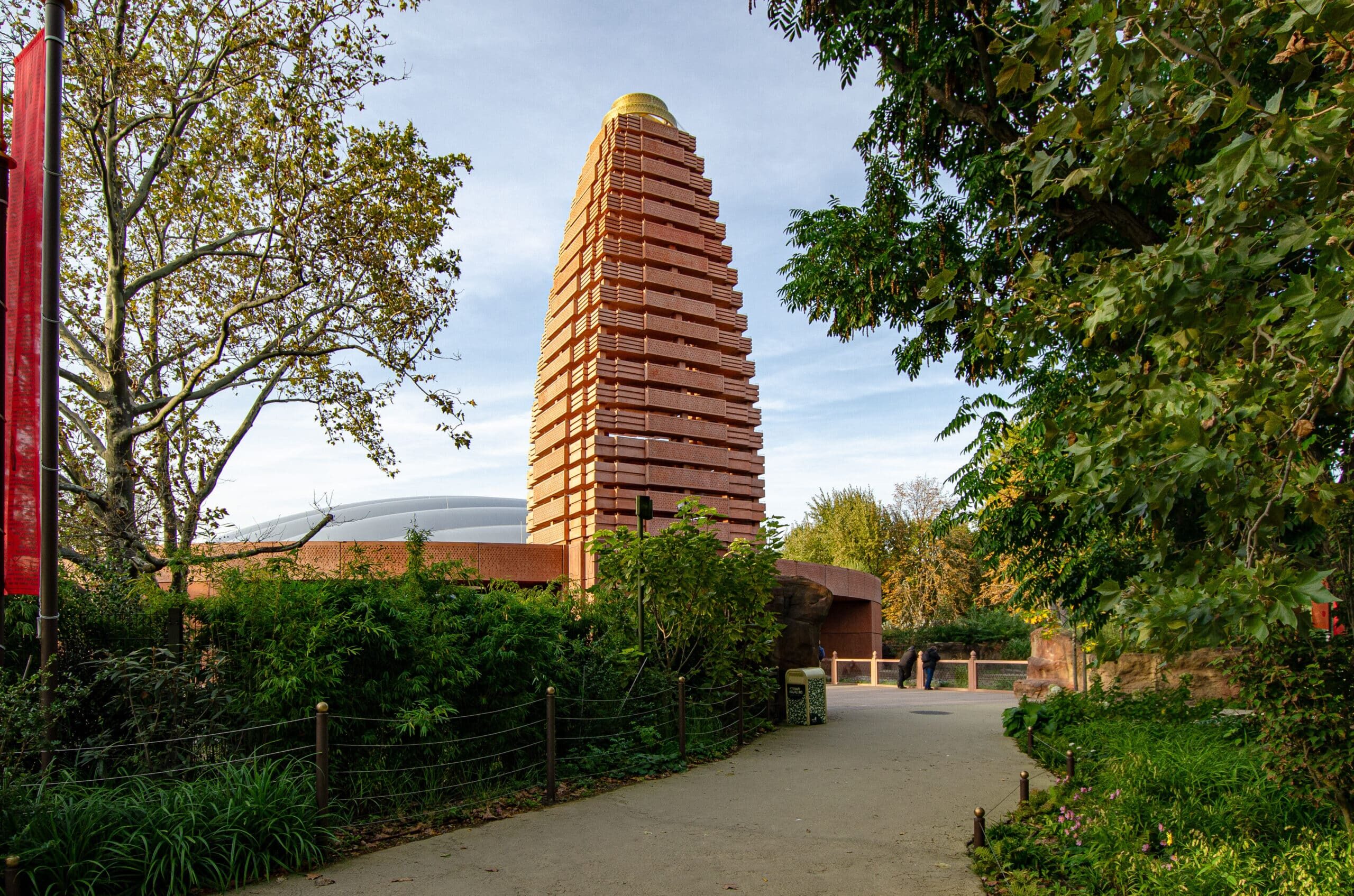 BNB Nashorn Pagode Zoo Berlin 0x0